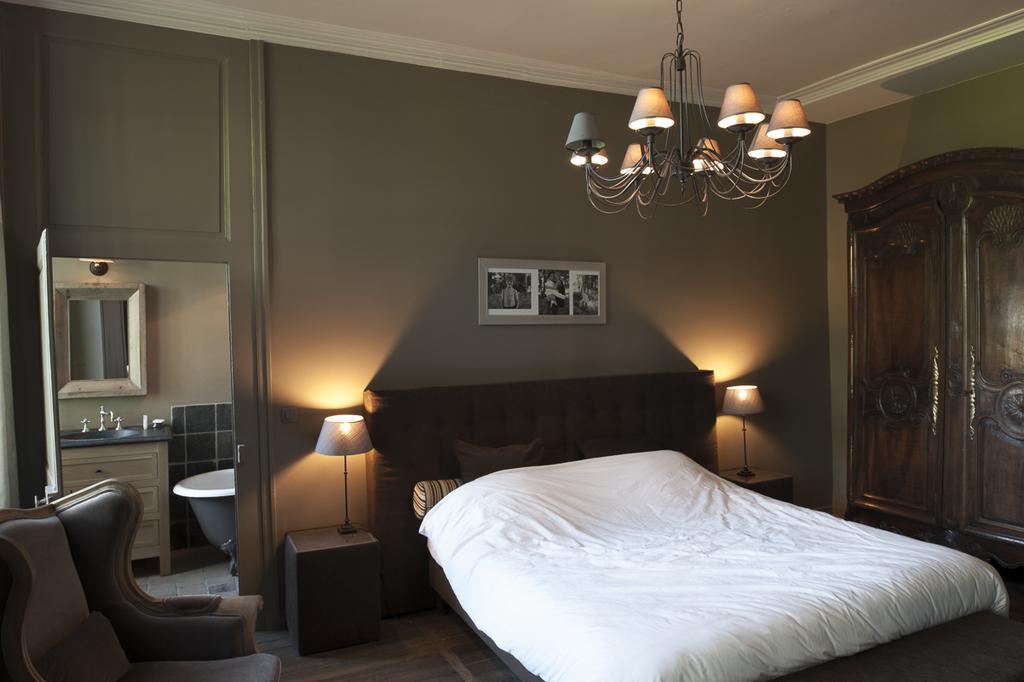 Chateau De Planchevienne Magny-Cours Zimmer foto
